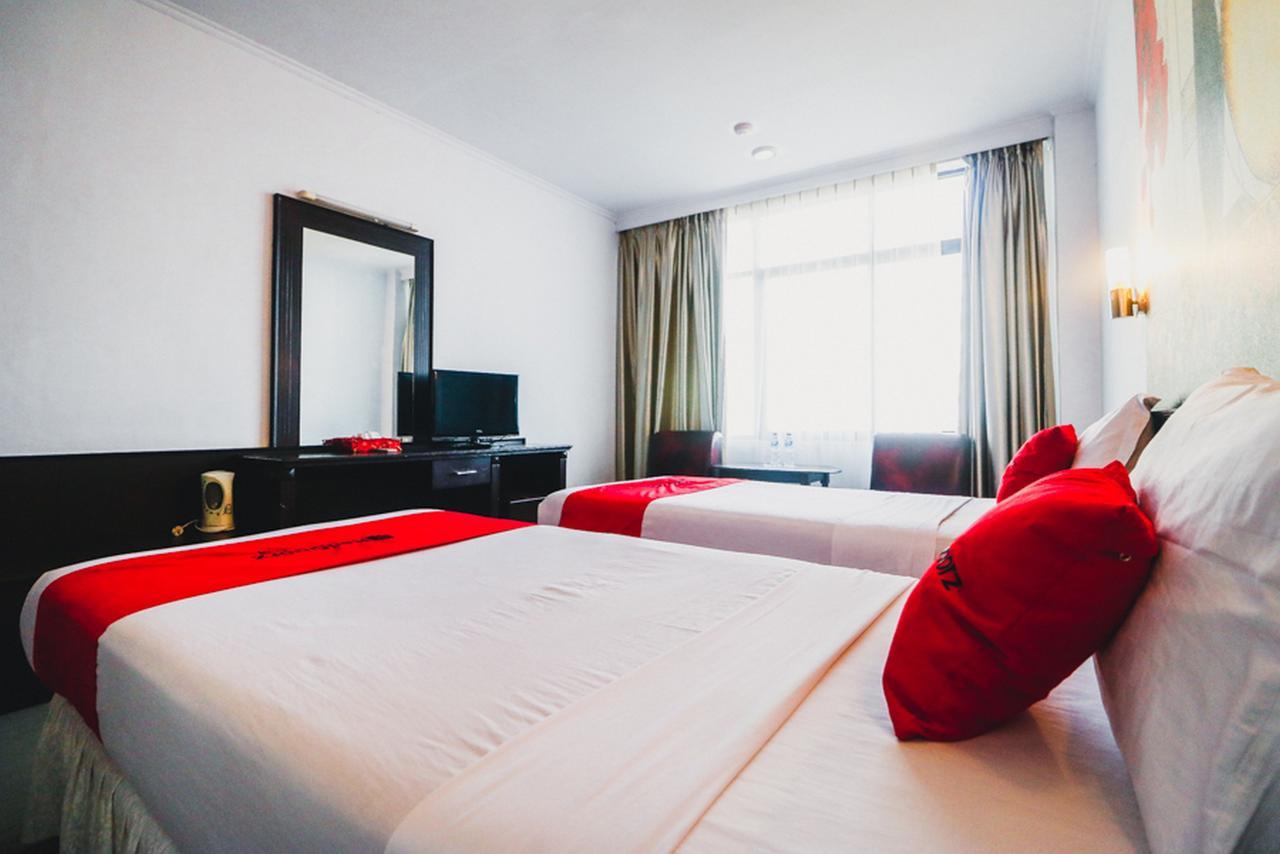 Reddoorz Plus Near Mall Ratu Indah 2 Макасар Екстер'єр фото