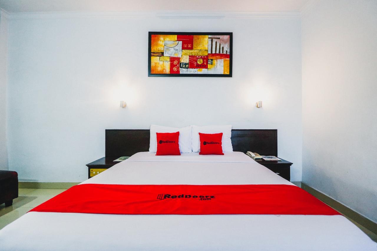 Reddoorz Plus Near Mall Ratu Indah 2 Макасар Екстер'єр фото