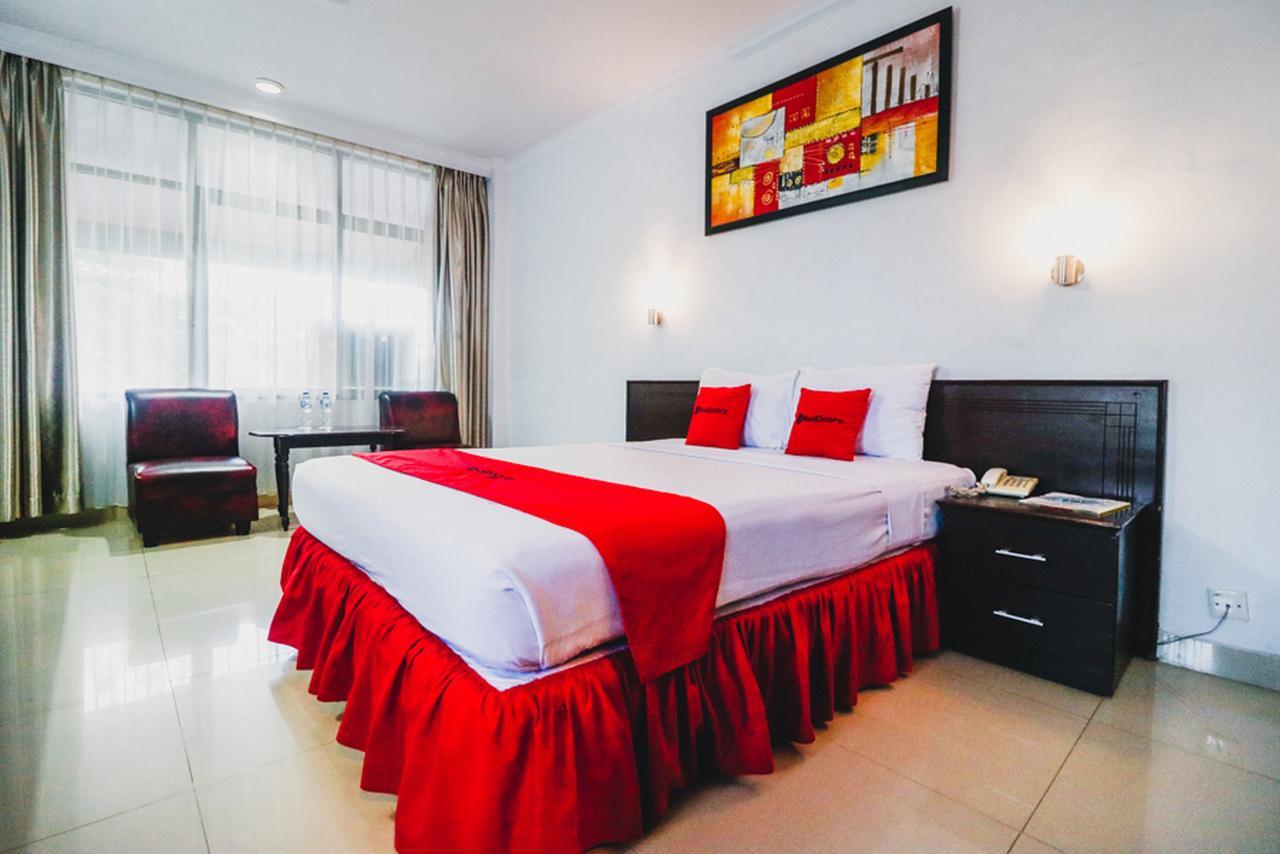 Reddoorz Plus Near Mall Ratu Indah 2 Макасар Екстер'єр фото