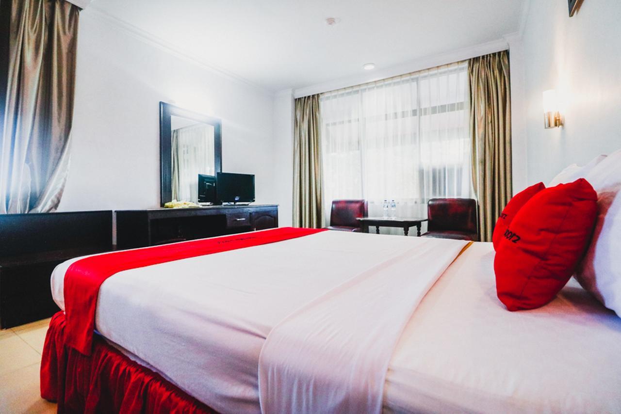 Reddoorz Plus Near Mall Ratu Indah 2 Макасар Екстер'єр фото